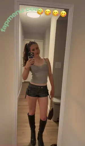 Lauren Clark / lolo_clarkk / ultimatelionsfan nude photo #0007
