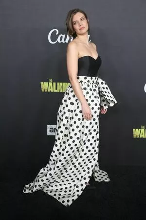 Lauren Cohan / laurencohan / lcohanupdates nude photo #0145