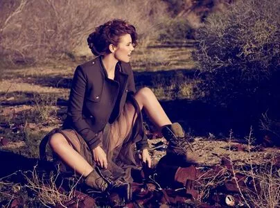 Lauren Cohan / laurencohan / lcohanupdates nude photo #0286