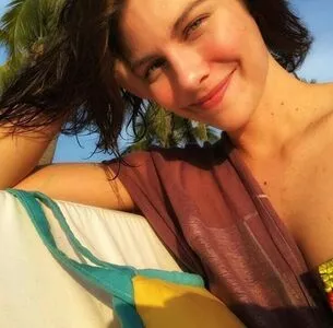 Lauren Cohan / laurencohan / lcohanupdates nude photo #0450