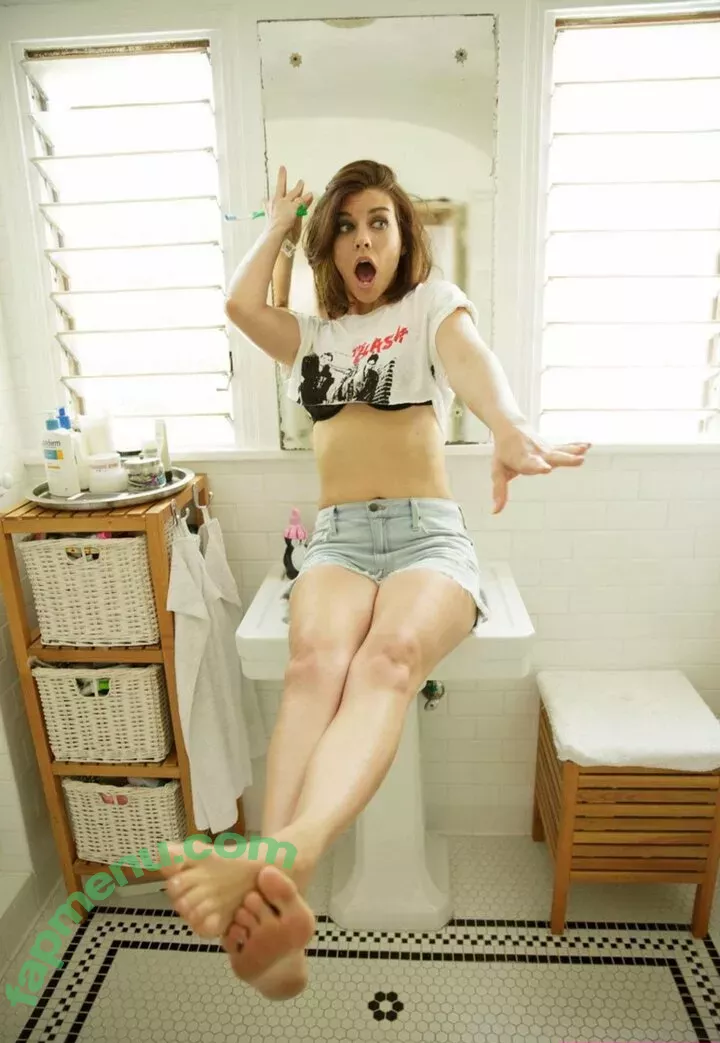 Lauren Cohan nude photo #0186 (laurencohan / lcohanupdates)