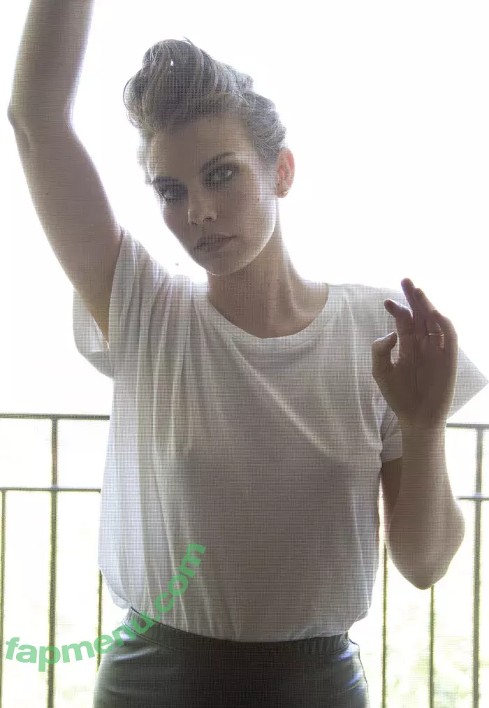 Lauren Cohan nude photo #0306 (laurencohan / lcohanupdates)