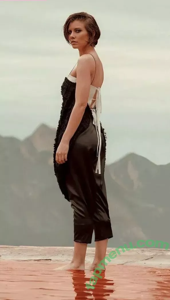 Lauren Cohan nude photo #0366 (laurencohan / lcohanupdates)