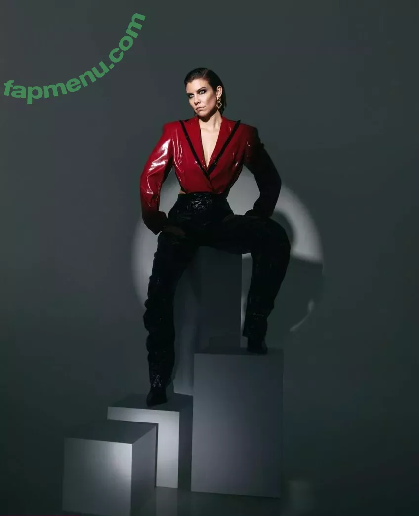 Lauren Cohan nude photo #0461 (laurencohan / lcohanupdates)