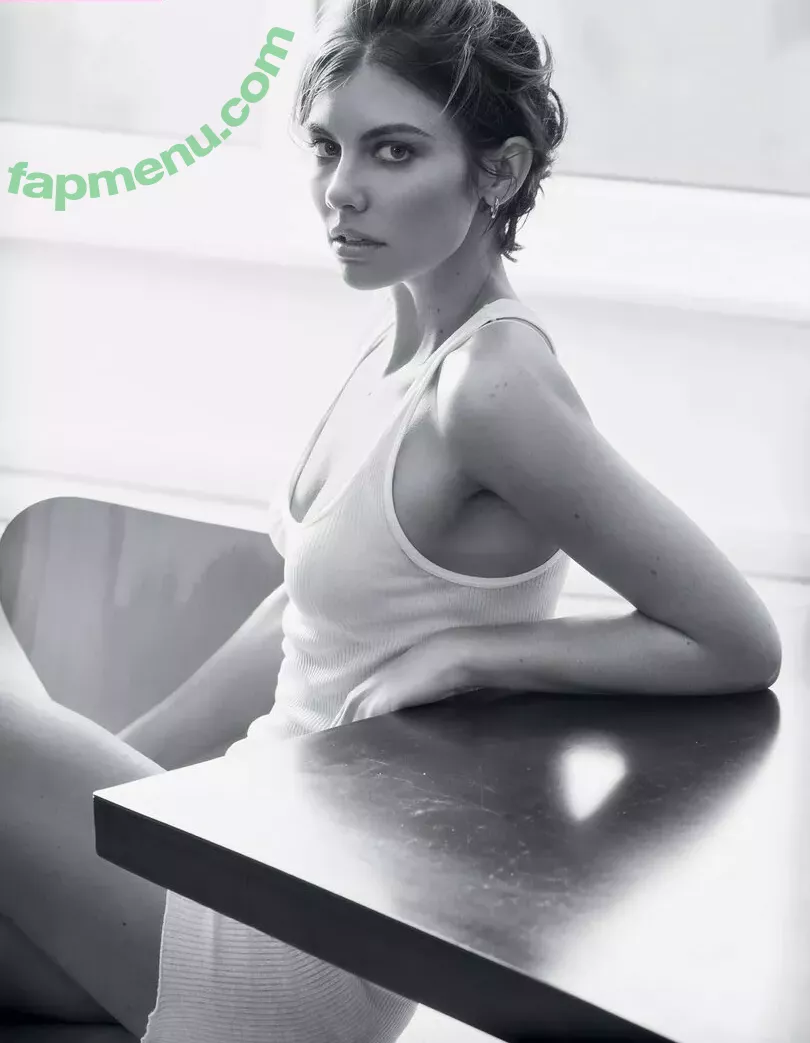 Lauren Cohan nude photo #0579 (laurencohan / lcohanupdates)