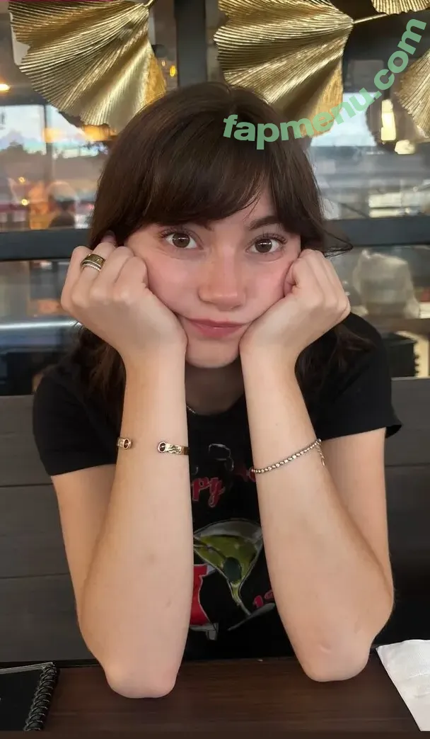 Lauren Donzis nude photo #0158 (laurendonzis)