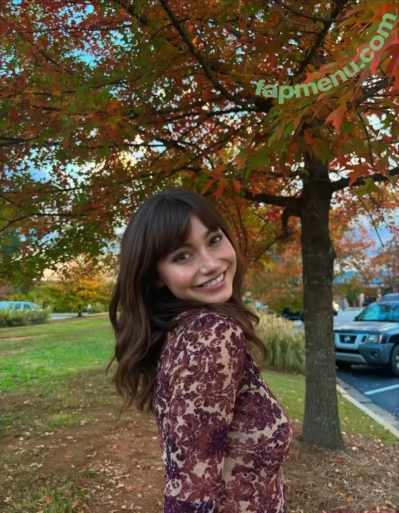 Lauren Donzis nude photo #0174 (laurendonzis)