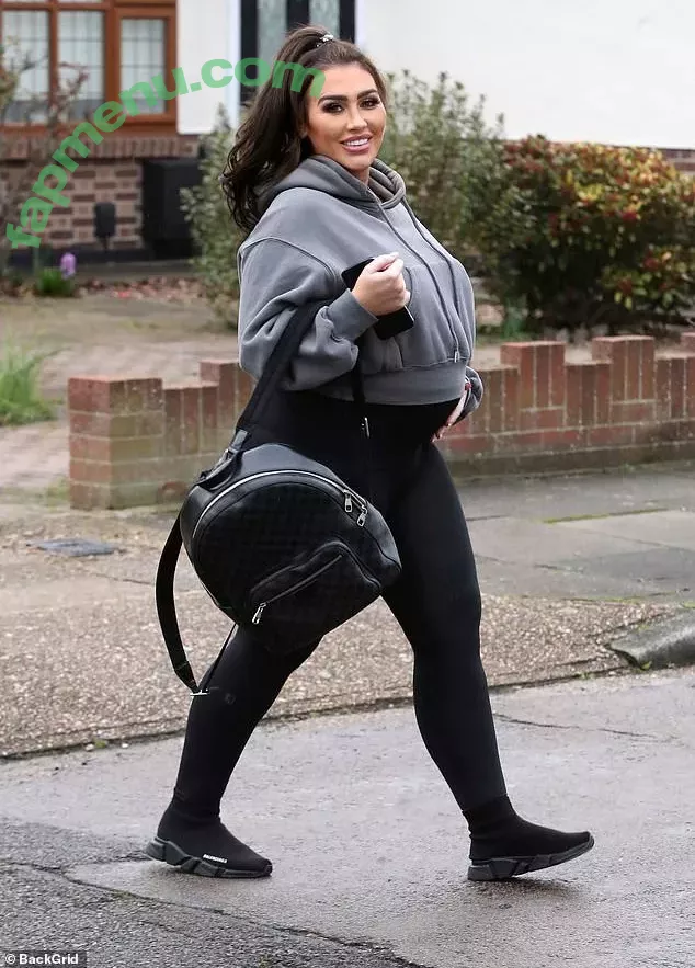 Lauren Goodger nude photo #0016 (TOWIE / lauren_goodger / laurengoodger)