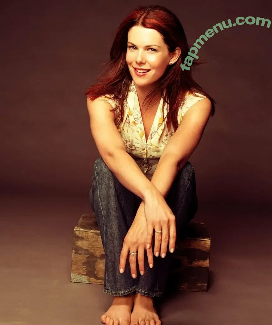 Lauren Graham nude photo #0001 (laurengraham)