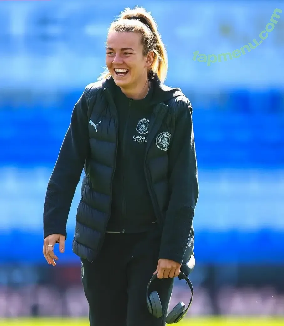 Lauren Hemp nude photo #0014 (Lauren Hemp)