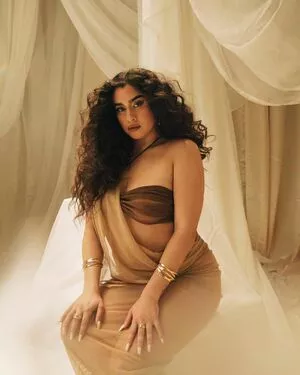 Lauren Jauregui / laurenjauregui nude photo #0236