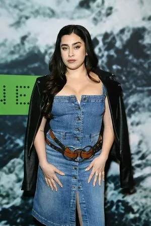 Lauren Jauregui / laurenjauregui nude photo #0249