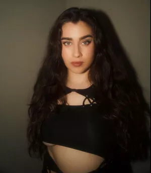 Lauren Jauregui / laurenjauregui nude photo #0343