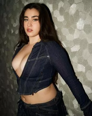 Lauren Jauregui / laurenjauregui nude photo #0382