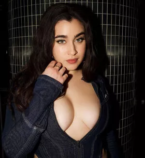 Lauren Jauregui / laurenjauregui nude photo #0394