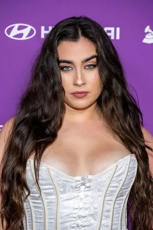 Lauren Jauregui / laurenjauregui nude photo #0555