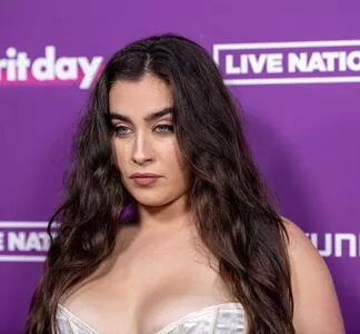 Lauren Jauregui / laurenjauregui nude photo #0556