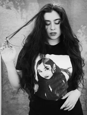 Lauren Jauregui / laurenjauregui nude photo #0576