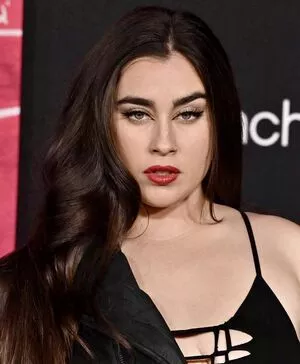 Lauren Jauregui / laurenjauregui nude photo #0610
