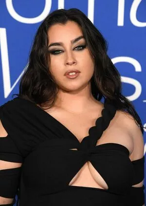 Lauren Jauregui / laurenjauregui nude photo #0668