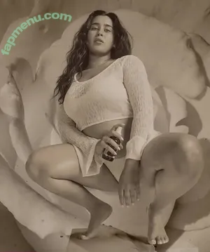 Lauren Jauregui / laurenjauregui nude photo #0928