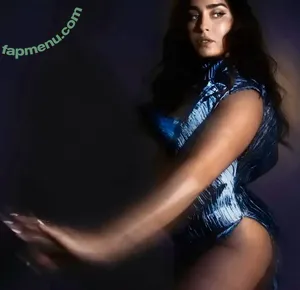 Lauren Jauregui / laurenjauregui nude photo #0930