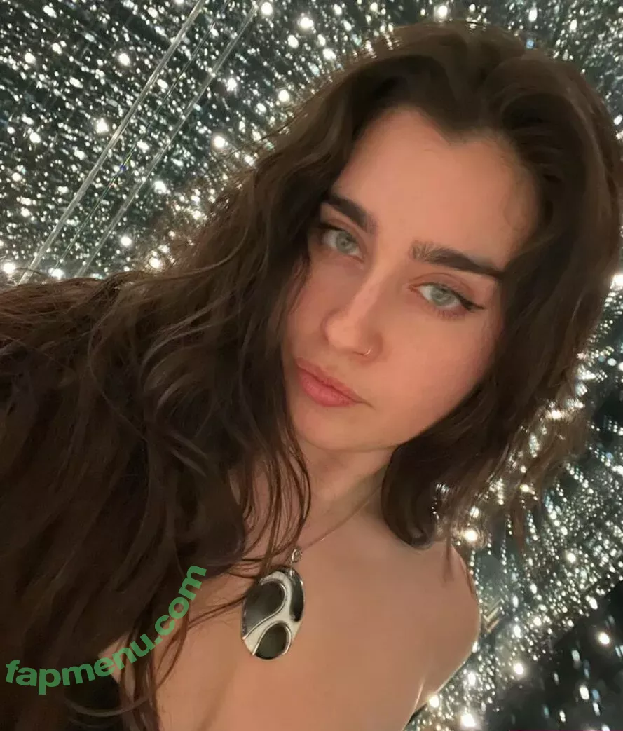 Lauren Jauregui nude photo #0220 (laurenjauregui)