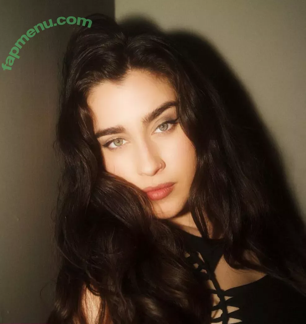Lauren Jauregui nude photo #0339 (laurenjauregui)