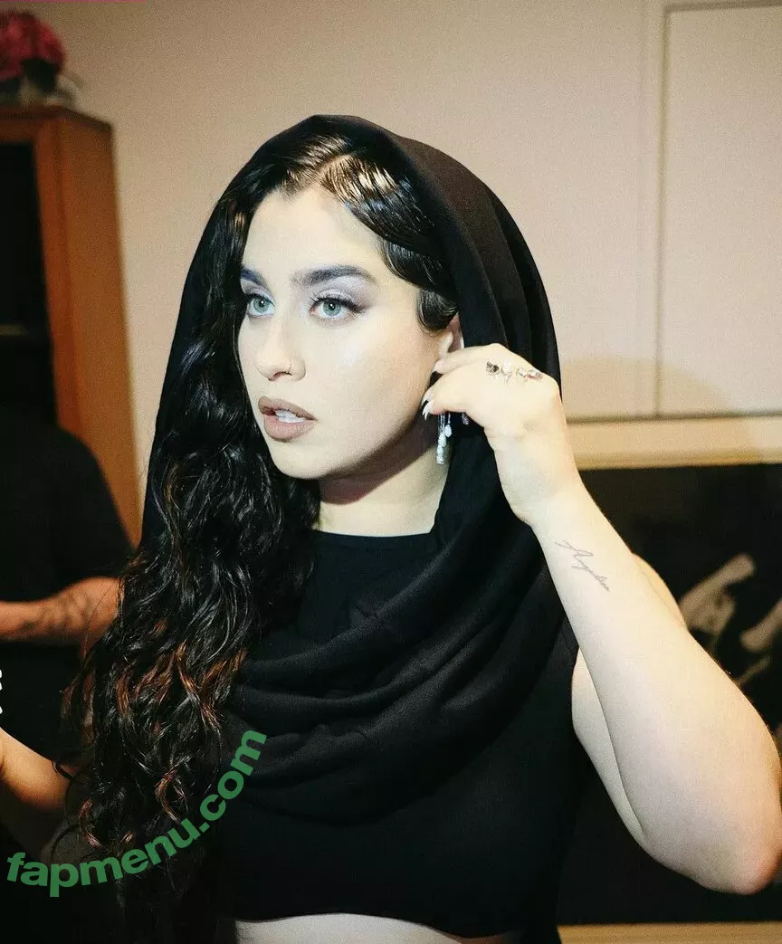 Lauren Jauregui nude photo #0418 (laurenjauregui)