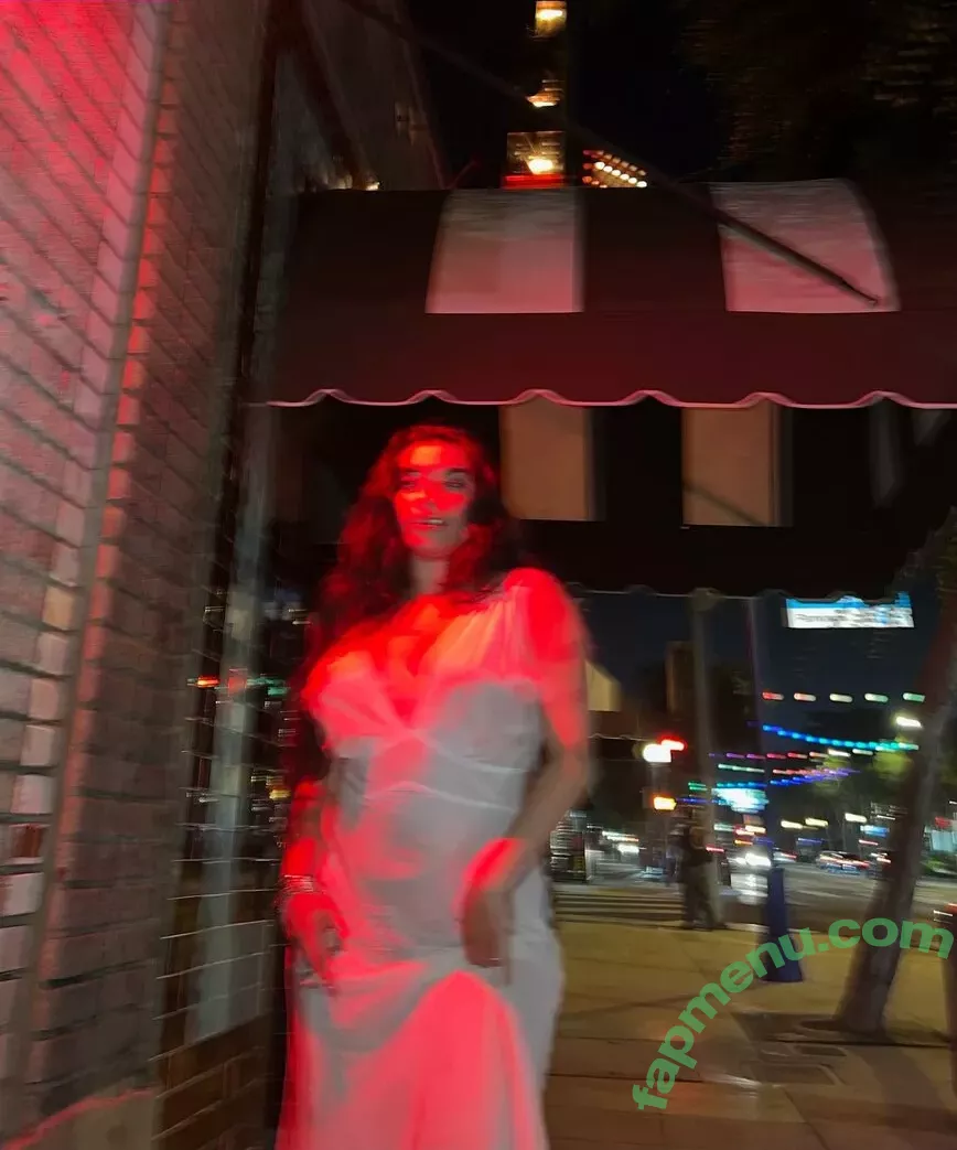 Lauren Jauregui nude photo #0483 (laurenjauregui)