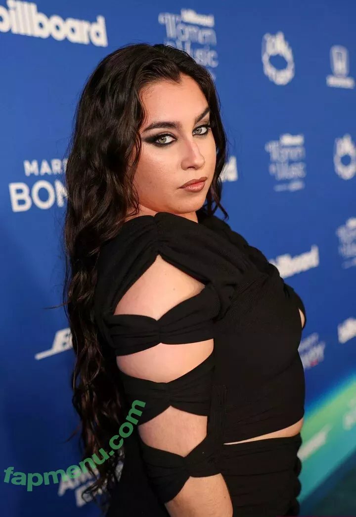 Lauren Jauregui nude photo #0661 (laurenjauregui)