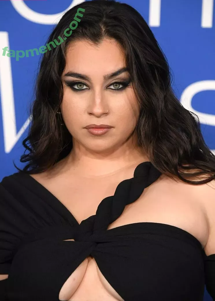 Lauren Jauregui nude photo #0665 (laurenjauregui)