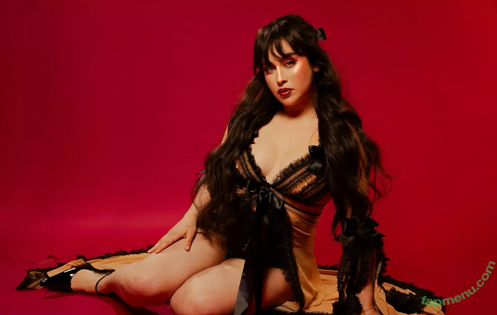 Lauren Jauregui nude photo #0727 (laurenjauregui)