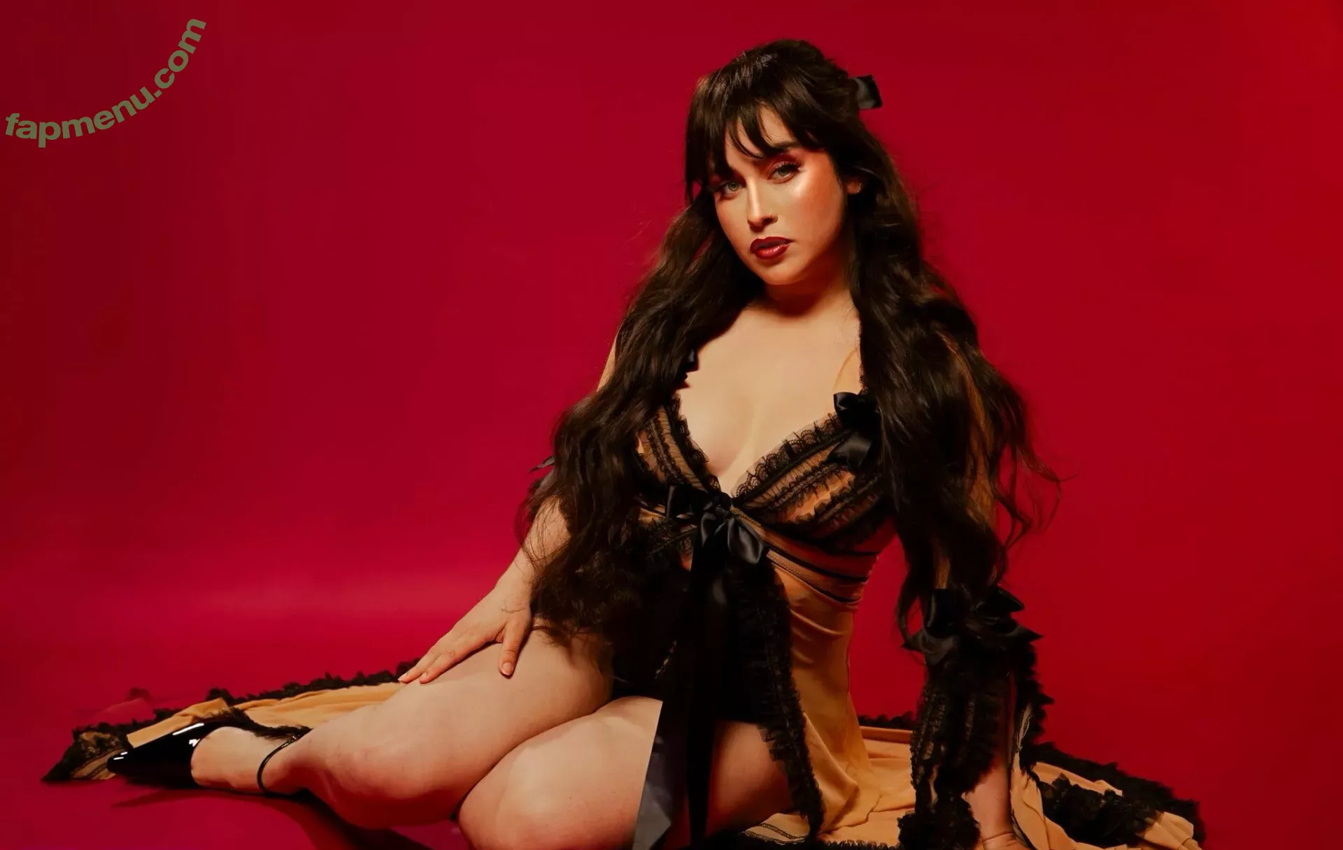 Lauren Jauregui nude photo #0728 (laurenjauregui)
