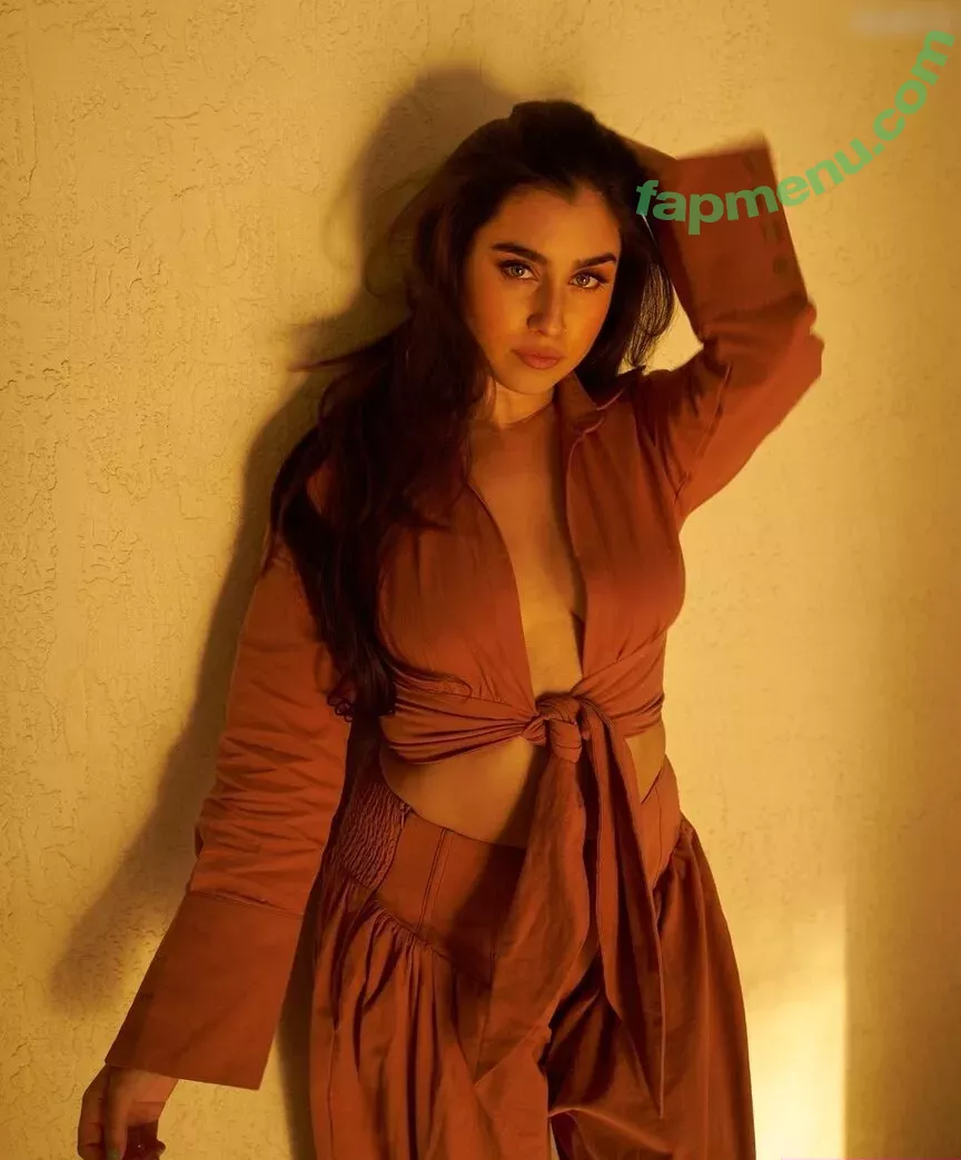 Lauren Jauregui nude photo #0759 (laurenjauregui)