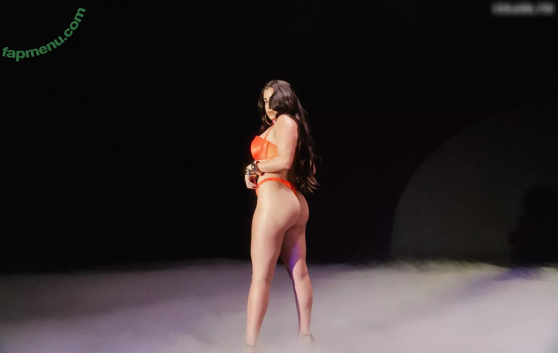 Lauren Jauregui nude photo #0768 (laurenjauregui)