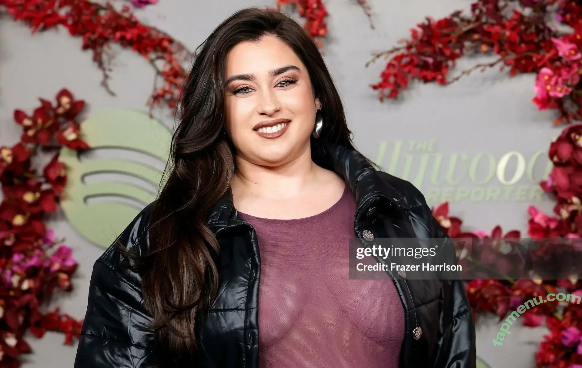 Lauren Jauregui nude photo #1011 (laurenjauregui)