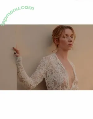 Lauren Lyle / laurenlyle7 nude photo #0031