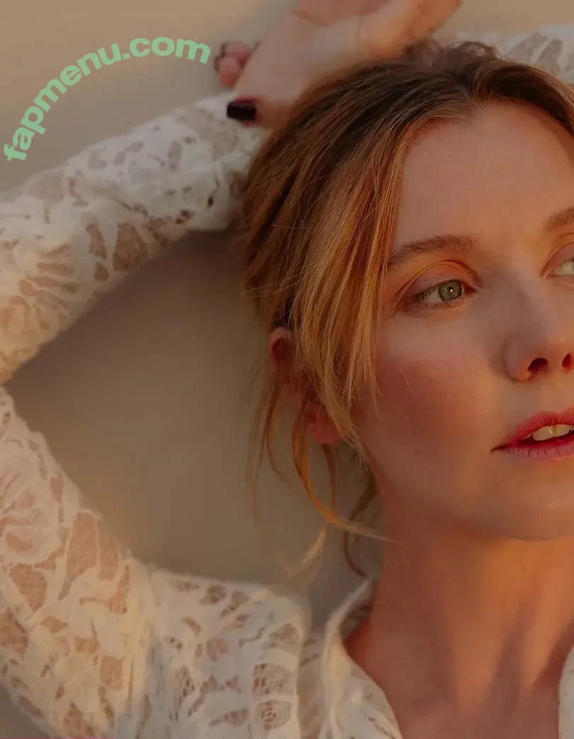 Lauren Lyle nude photo #0030 (laurenlyle7)