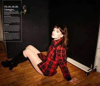 Lauren Mayberry / laurenevemayberry nude photo #0639