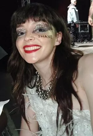 Lauren Mayberry / laurenevemayberry nude photo #0787