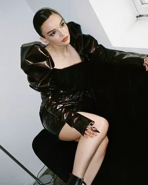 Lauren Mayberry / laurenevemayberry nude photo #0816