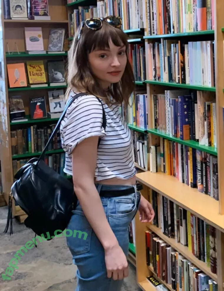Lauren Mayberry nude photo #0086 (laurenevemayberry)
