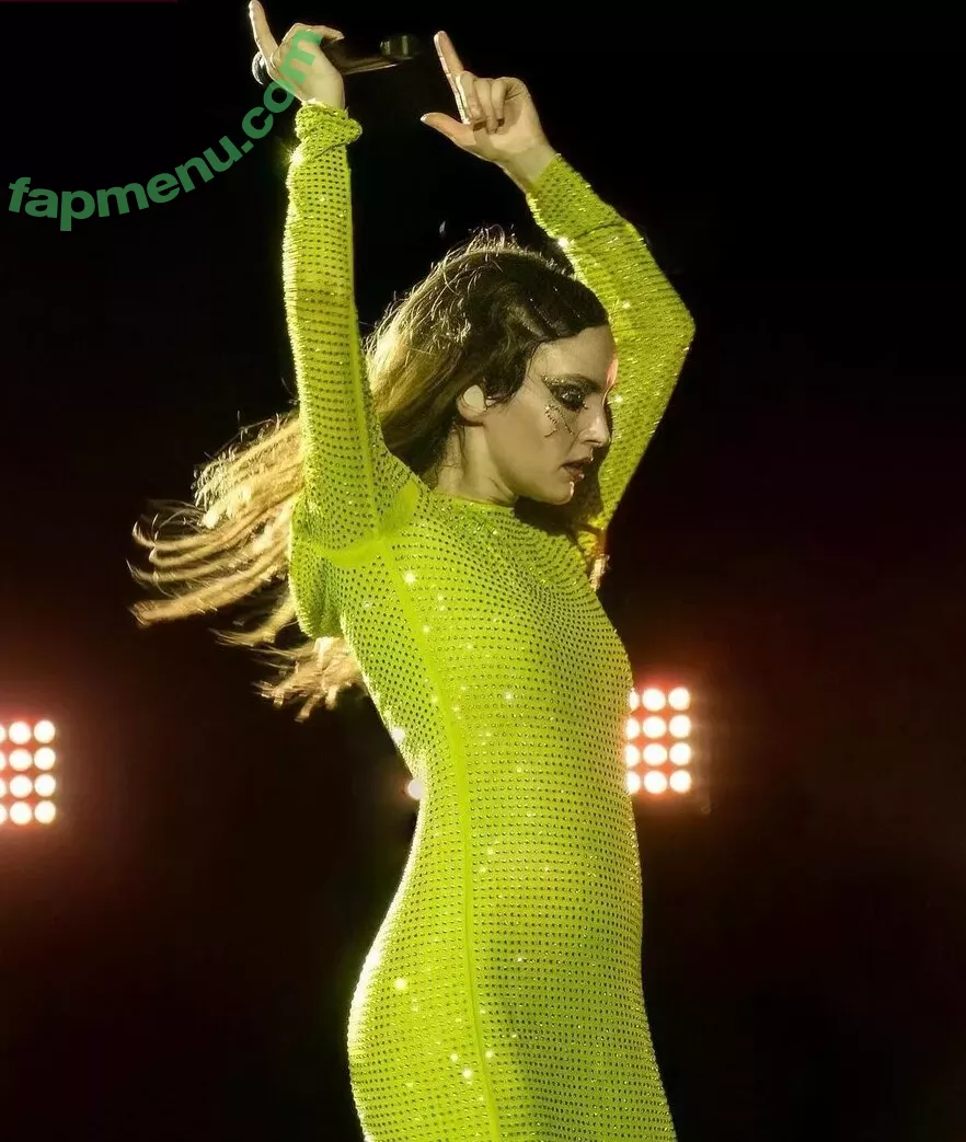 Lauren Mayberry nude photo #0159 (laurenevemayberry)