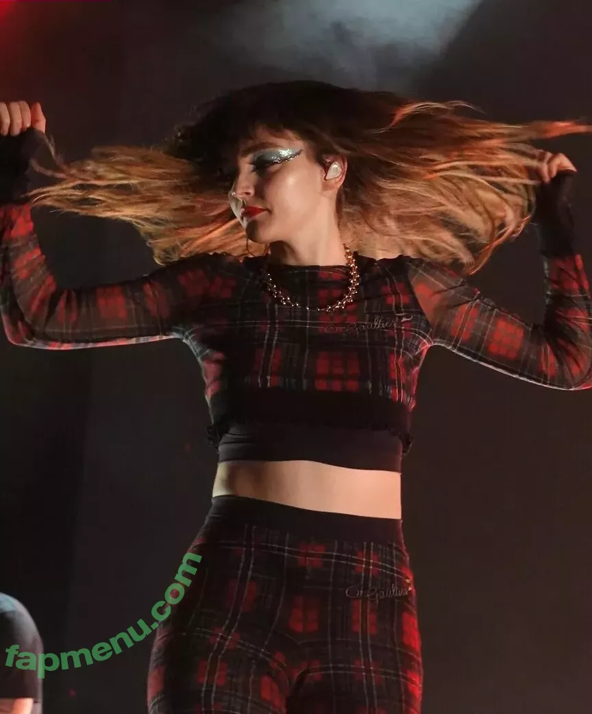 Lauren Mayberry nude photo #0175 (laurenevemayberry)