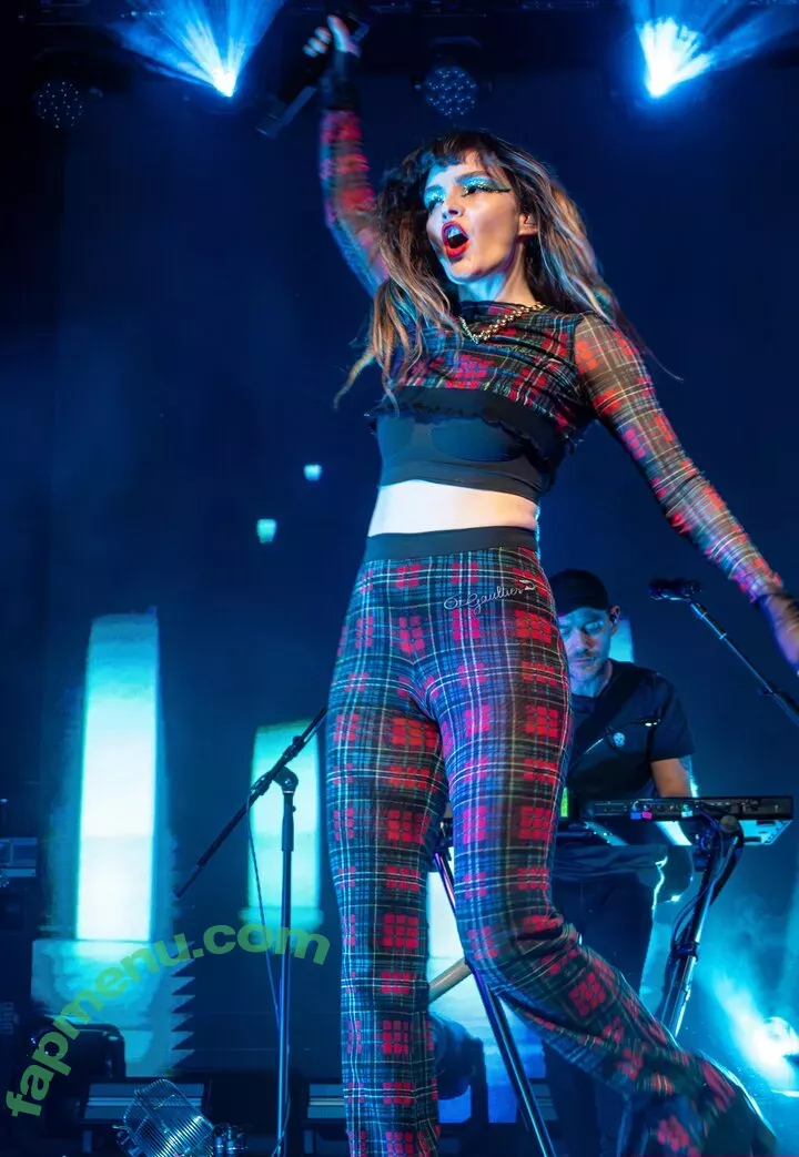 Lauren Mayberry nude photo #0193 (laurenevemayberry)