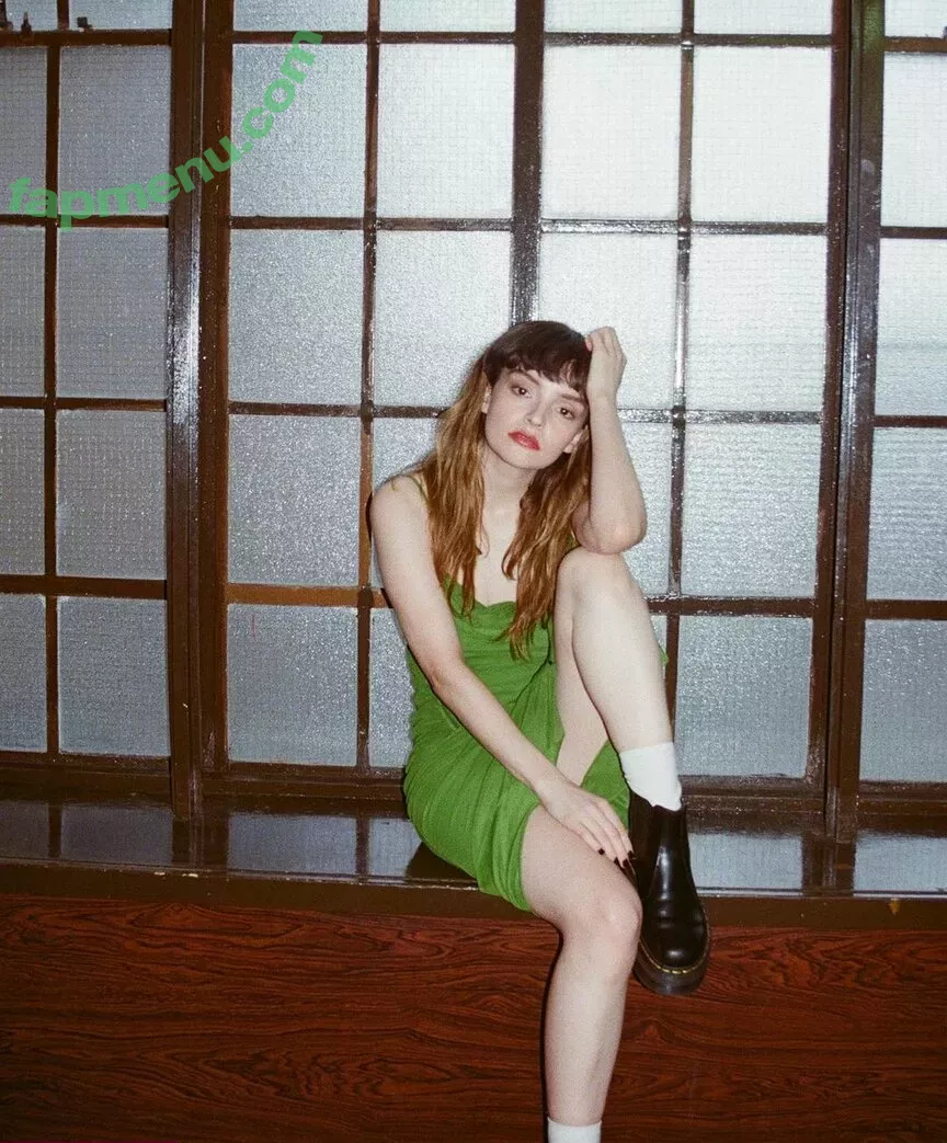 Lauren Mayberry nude photo #0204 (laurenevemayberry)