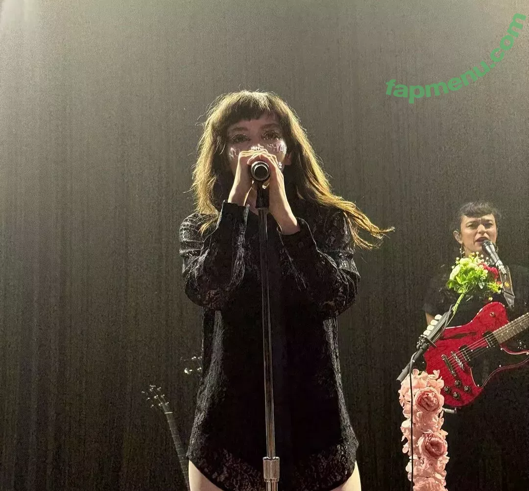 Lauren Mayberry nude photo #0428 (laurenevemayberry)