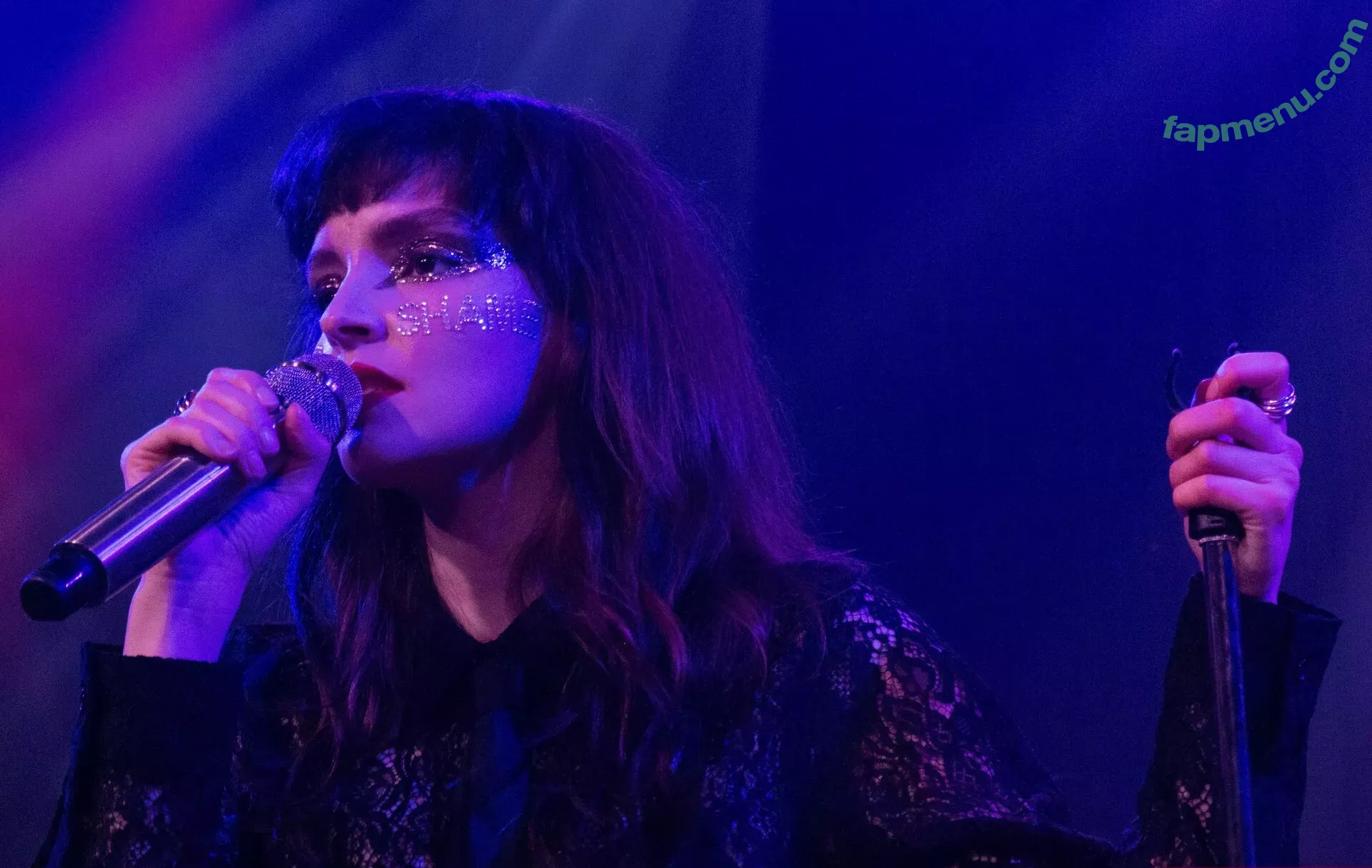 Lauren Mayberry nude photo #0455 (laurenevemayberry)