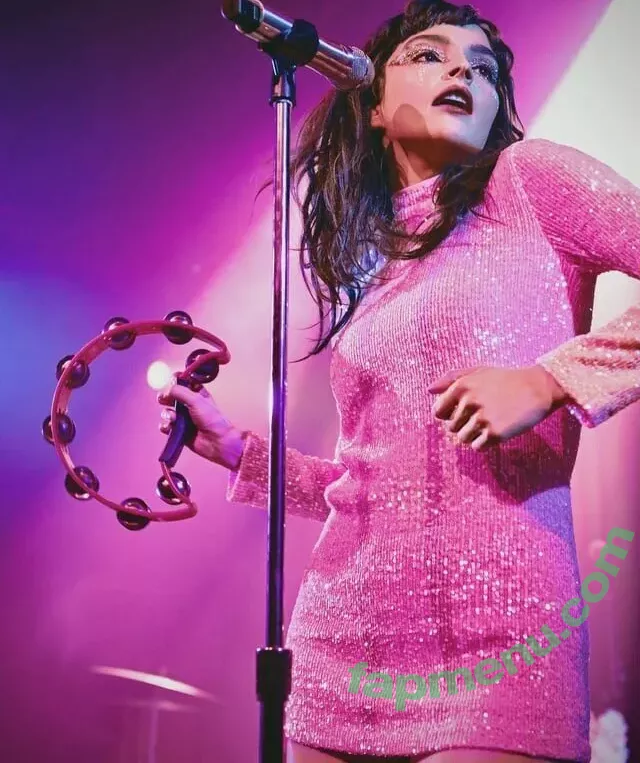 Lauren Mayberry nude photo #0520 (laurenevemayberry)